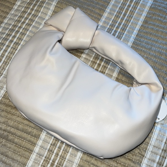 Melie Bianco clutch - Picture 4 of 4